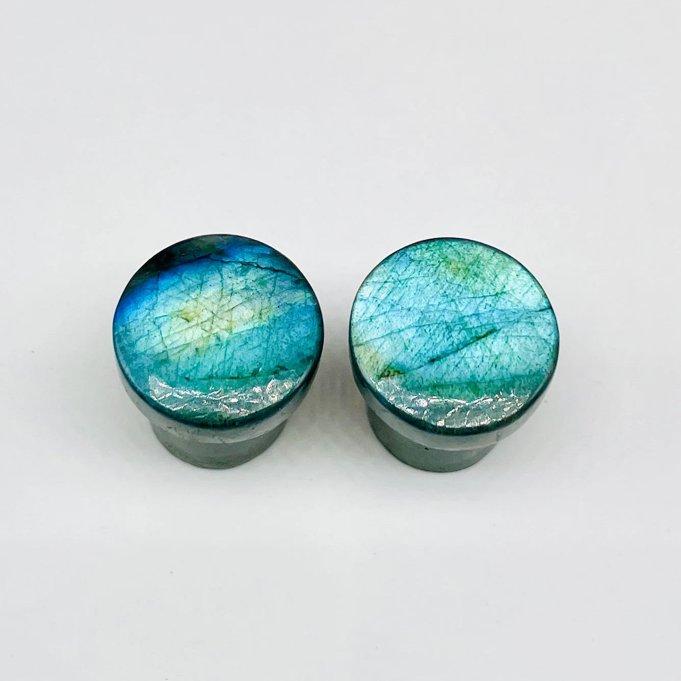 Natural Labradorite Gemstone Single‑Flare Ear Plugs – Organic Stone Tunnel Plugs for Healed Stretched Ears Size 8G (3mm) to 1'' (25mm)