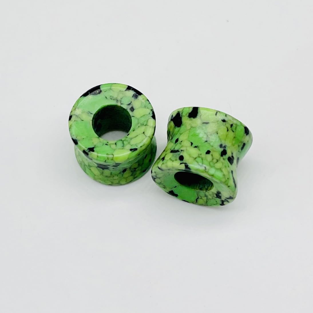 Body Jewelry Yellow Green Turquoise Crystal Naga Body Piercing Ear Gauges Tunnels Plugs Size 6g (4mm) to 40mm Customized Size & Wholesale Also Available