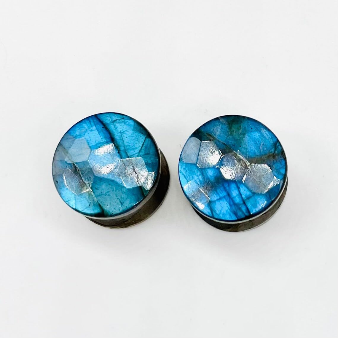 Natural Blue Flash Labradorite Crystal Double Flare Ear Piercing Naga Body Jewelry Round Ear Plugs Gauges Size 8g (3mm) to 1" (25mm) Customized Wholesale Also Available