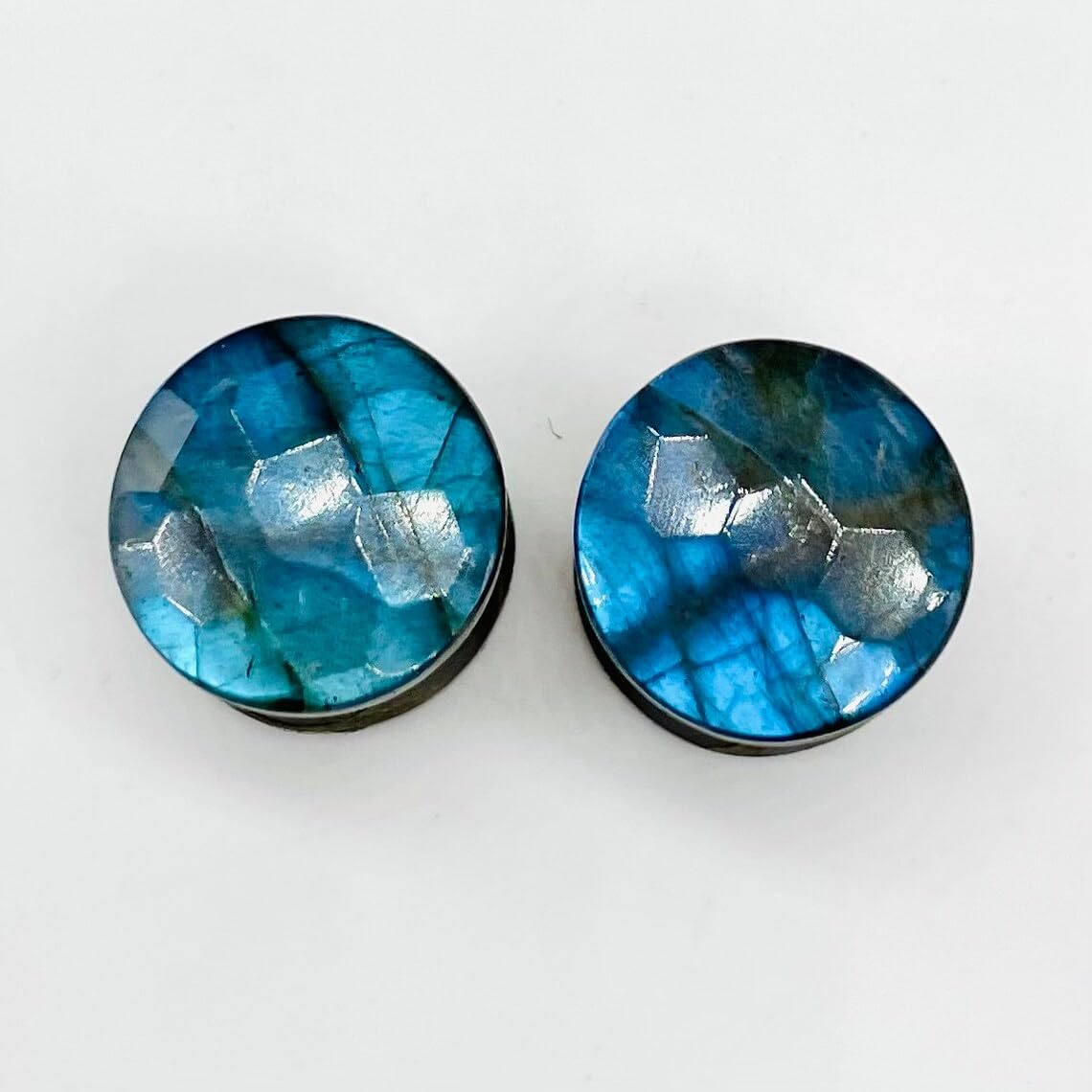 Natural Blue Flash Labradorite Crystal Double Flare Ear Piercing Naga Body Jewelry Round Ear Plugs Gauges Size 8g (3mm) to 1" (25mm) Customized Wholesale Also Available
