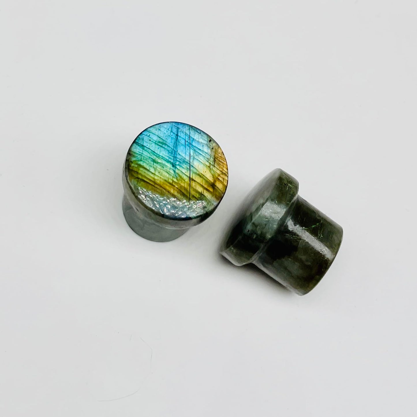 Naga Body Jewelry Pair of Multi Flash Natural Labradorite Gemstone Round Shaped Ear Piercing Single Flared Gauges & Plugs Naga Plug Body Jewelry Size 8g (3mm) to 1" (25mm)